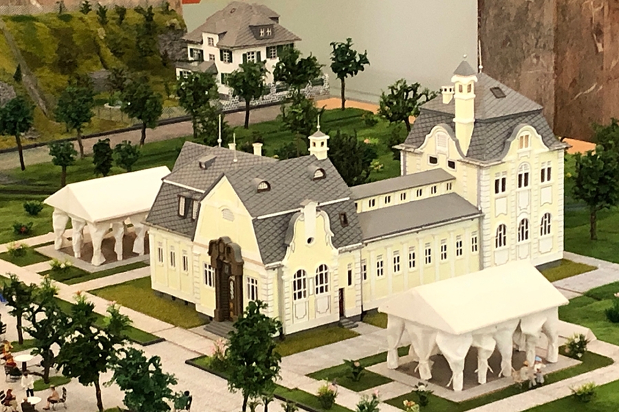 Modell des historischen Bäderhauses Modell des historischen Bäderhauses