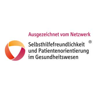 Logo mit Text: Ausgezeichnet vom Netzwerk Selbsthilfefreundlichkeit und Patientenorientierung im Gesundheitswesen
